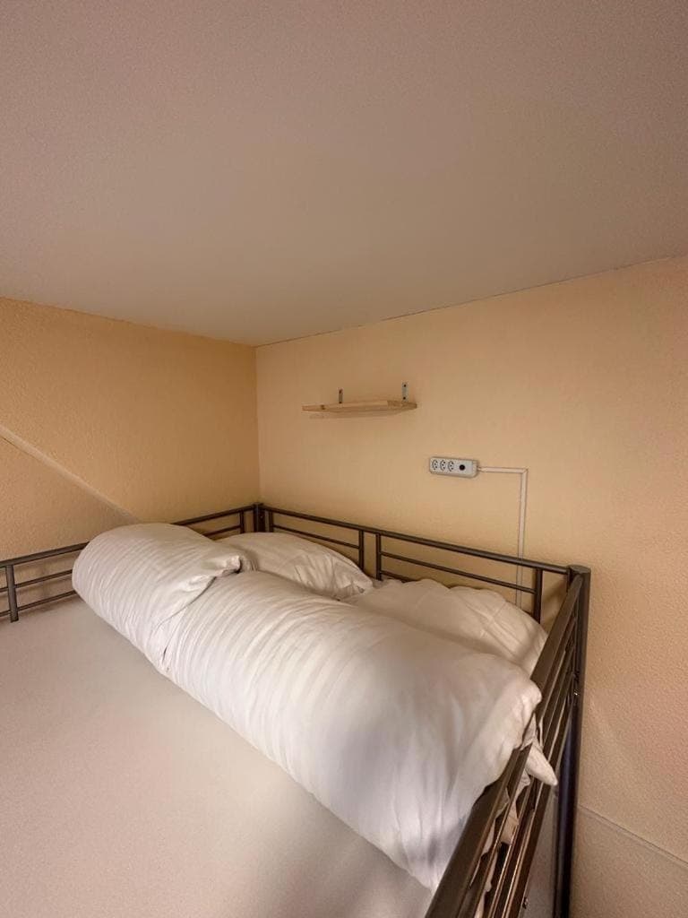 Bed, Photo of the whole room, Bedroom, bunk bed