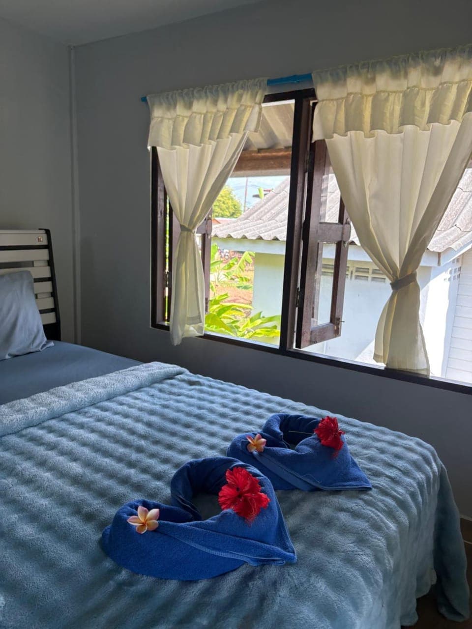 Bed, Natural landscape