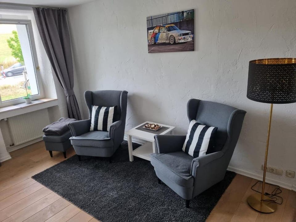 Seating area, Internal: Not applicable to any particular room