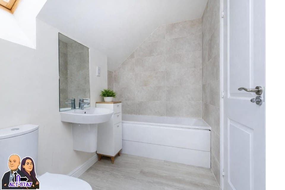 Shower, Toilet, Bathroom, Bath, towels