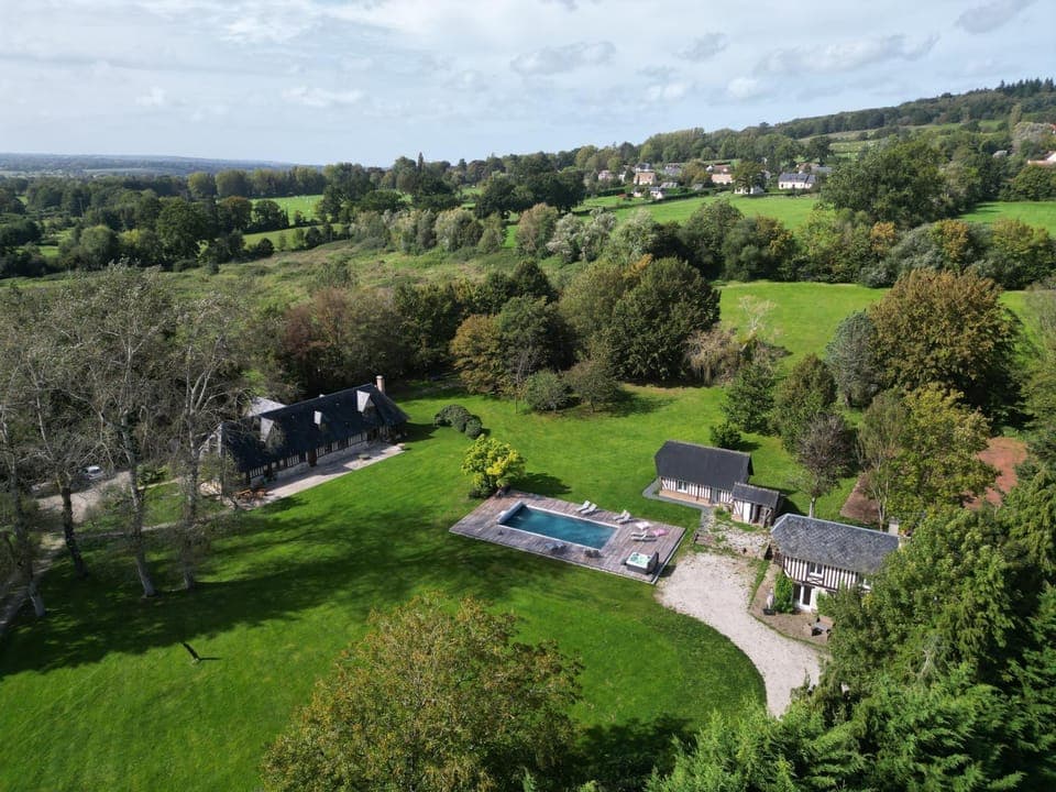 Property building, Bird's eye view
