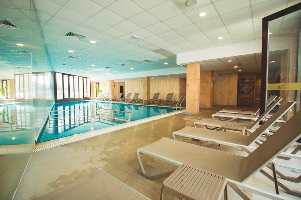 Spa and wellness centre/facilities, Swimming pool