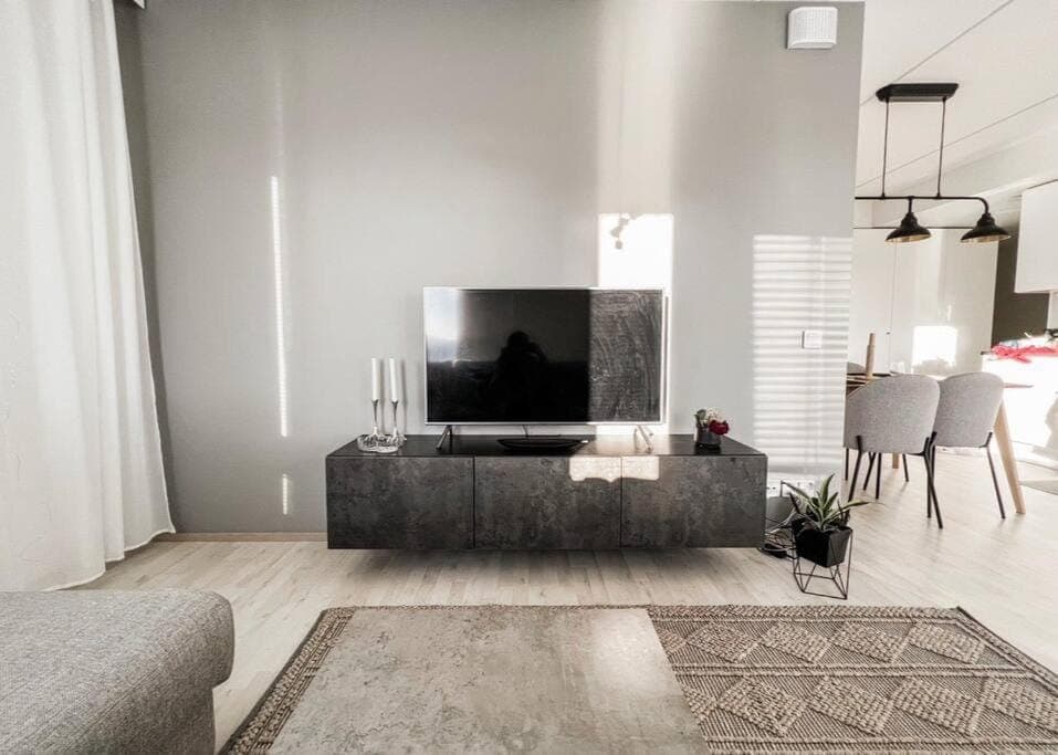 New condo with free parking 10 min from Helsinki Airport Apartment in Helsinki