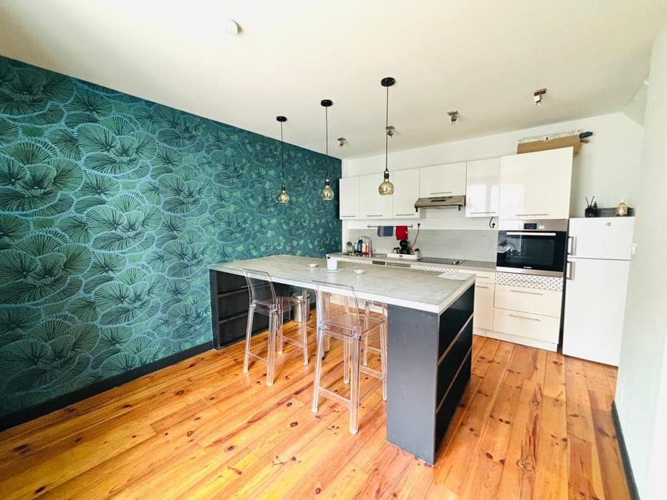 dishwasher, microwave, oven, stove, kitchen