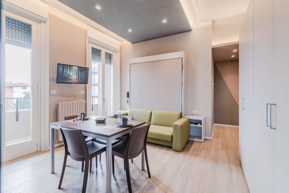 Living room, Dining area