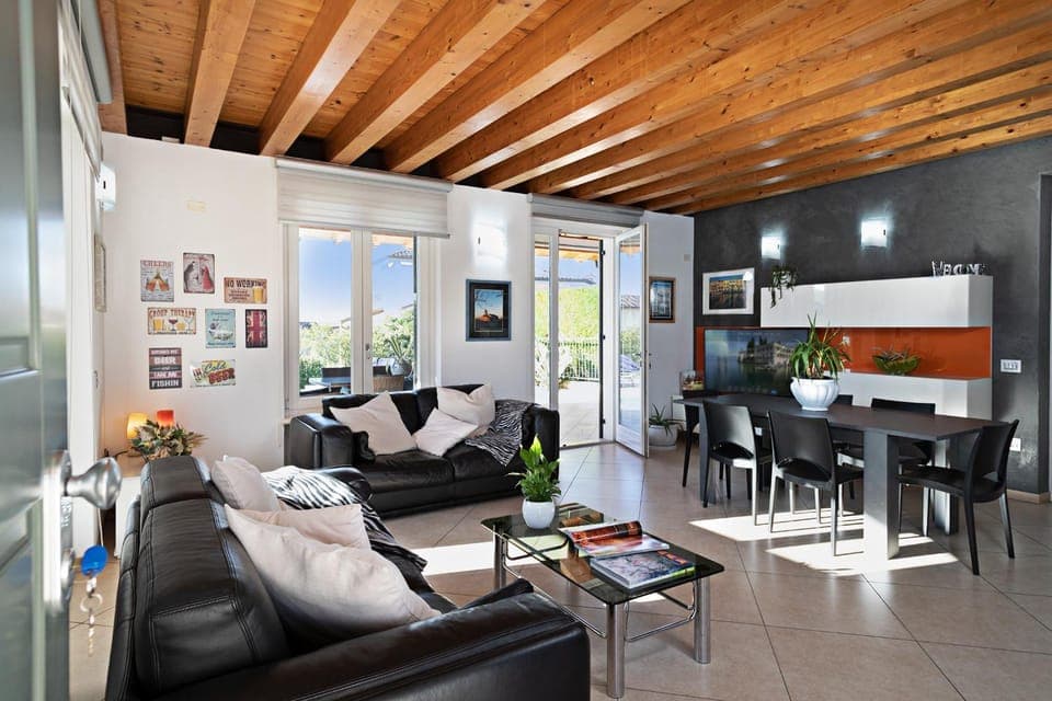 Communal lounge/ TV room, Living room