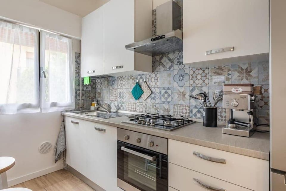 Kitchen or kitchenette, dishwasher, minibar, pet friendly, stove