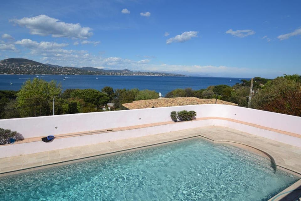 Sea view, Swimming pool