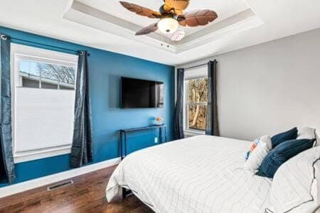 Family Home in Oakwood, 12 Mins to Campus, Patio, Washer Dryer, 2 Bathrooms, Utilities and Internet Included, Great for Students or Families, Charming Oakwood-Lincoln Park Home, 10 Walk to Dining, 24 Hour Hospitality Team House in Knoxville
