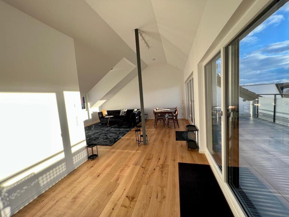 View (from property/room), Balcony/Terrace, Living room, Seating area, Dining area