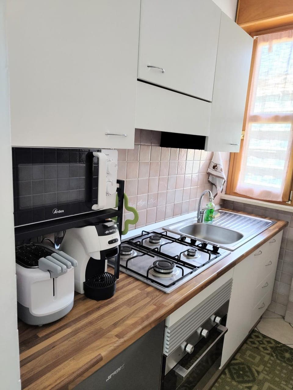 Coffee/tea facilities, Kitchen or kitchenette, minibar, pet friendly, stove, toaster