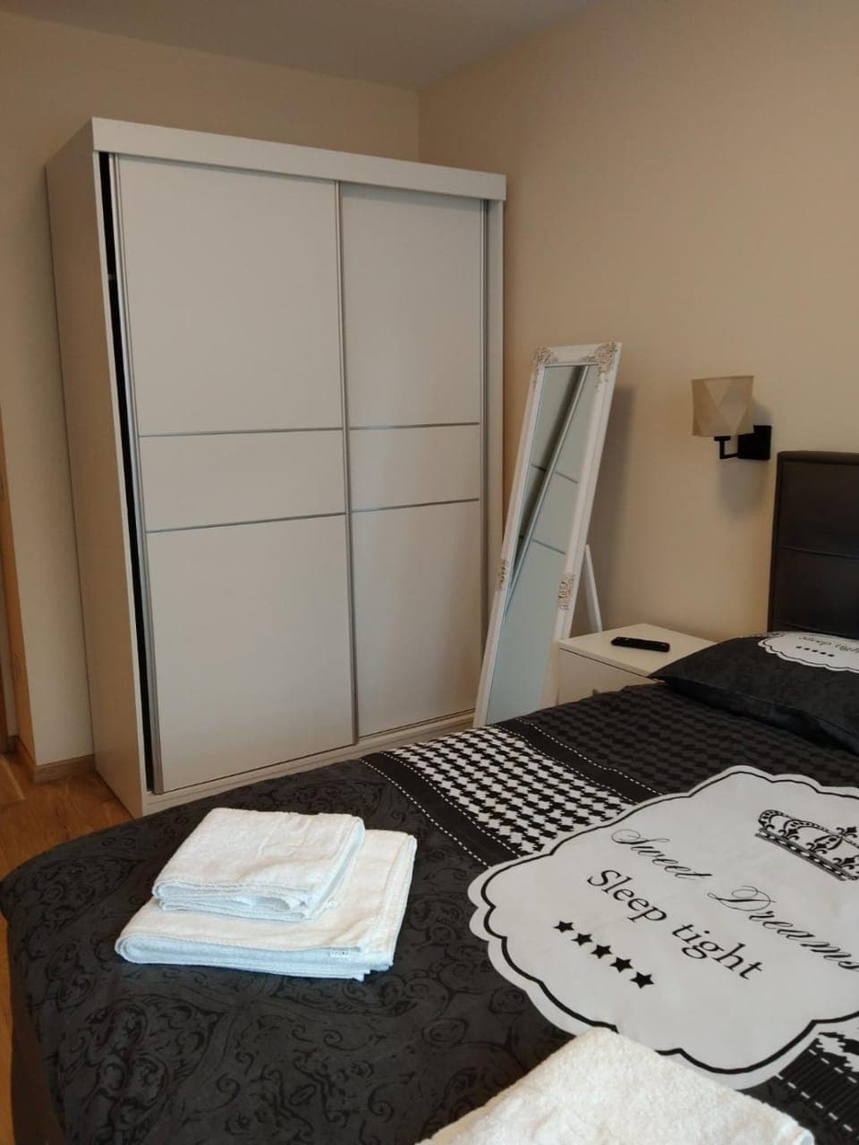 Bed, Bedroom, wardrobe