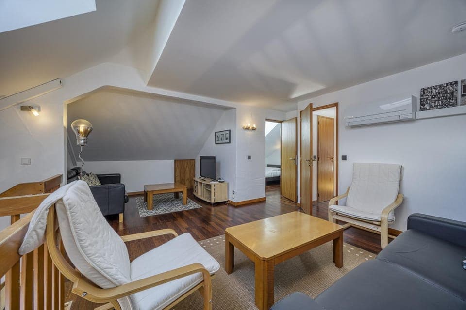 Communal lounge/ TV room, Living room