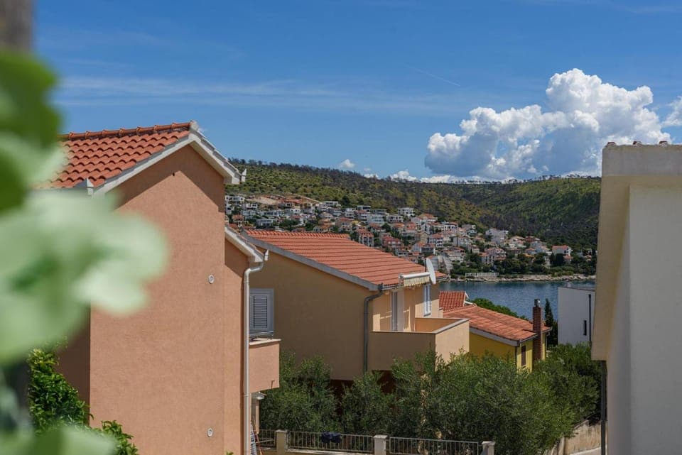 Property building, Natural landscape