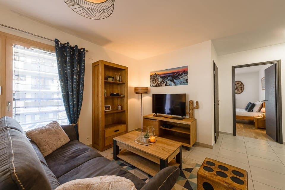 Communal lounge/ TV room, Living room