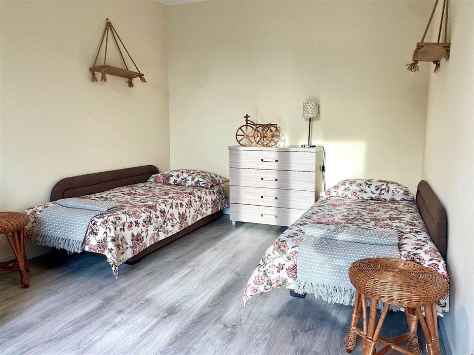 Nearby landmark, Restaurant/places to eat, Natural landscape, Children play ground, Fishing, Snorkeling, Beach, Windsurfing, Cycling, Diving, Bedroom, Supermarket/grocery shop, Shopping Area