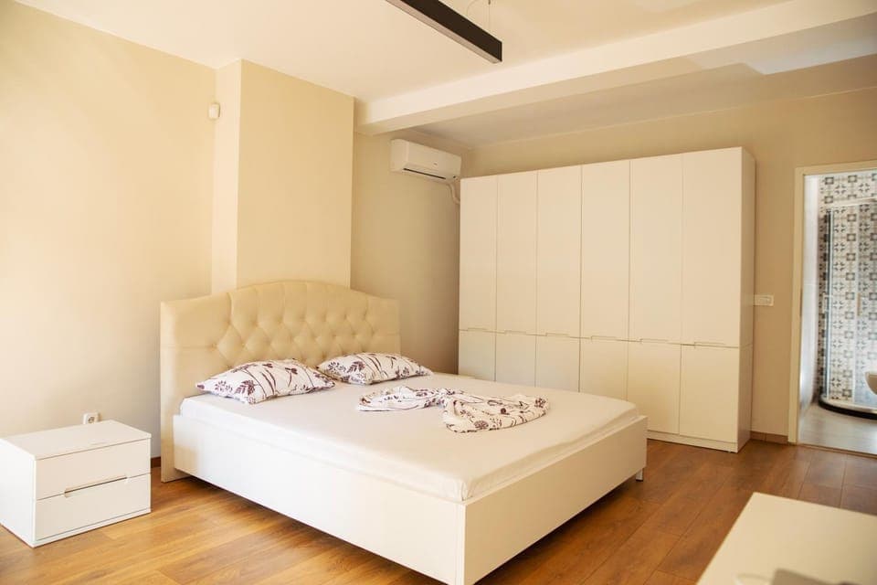 Bed, Photo of the whole room, Bedroom, towels, wardrobe