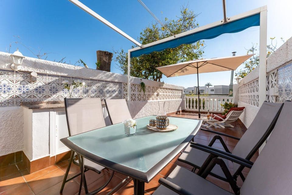 Day, View (from property/room), Balcony/Terrace, Balcony/Terrace, Living room, Dining area, sunbed