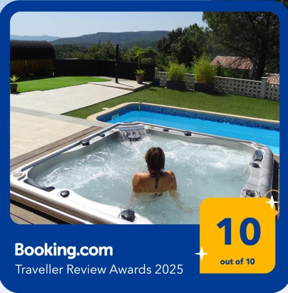 Restaurant/places to eat, Communal lounge/ TV room, Natural landscape, Golfcourse, Massage, Massage, Sauna, Sauna, Bathroom, Living room, Lounge or bar, Spa and wellness centre/facilities, Spa and wellness centre/facilities, Seating area, Area and facilities, Swimming pool, Meals, Meals, Breakfast, Parking, toaster, toaster