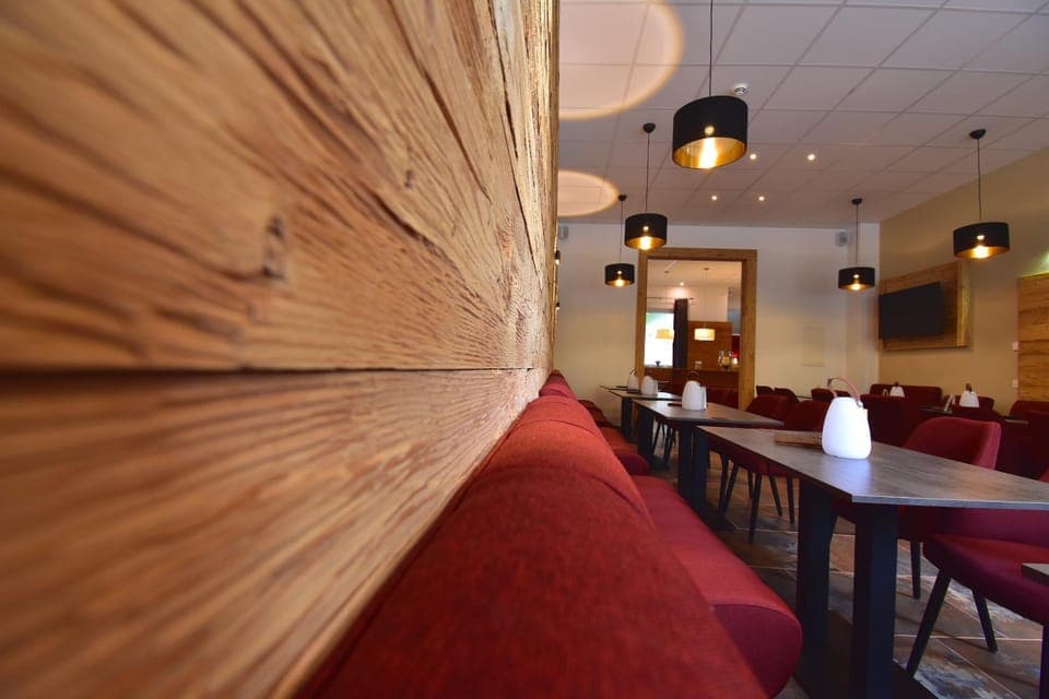 Lounge or bar, Seating area