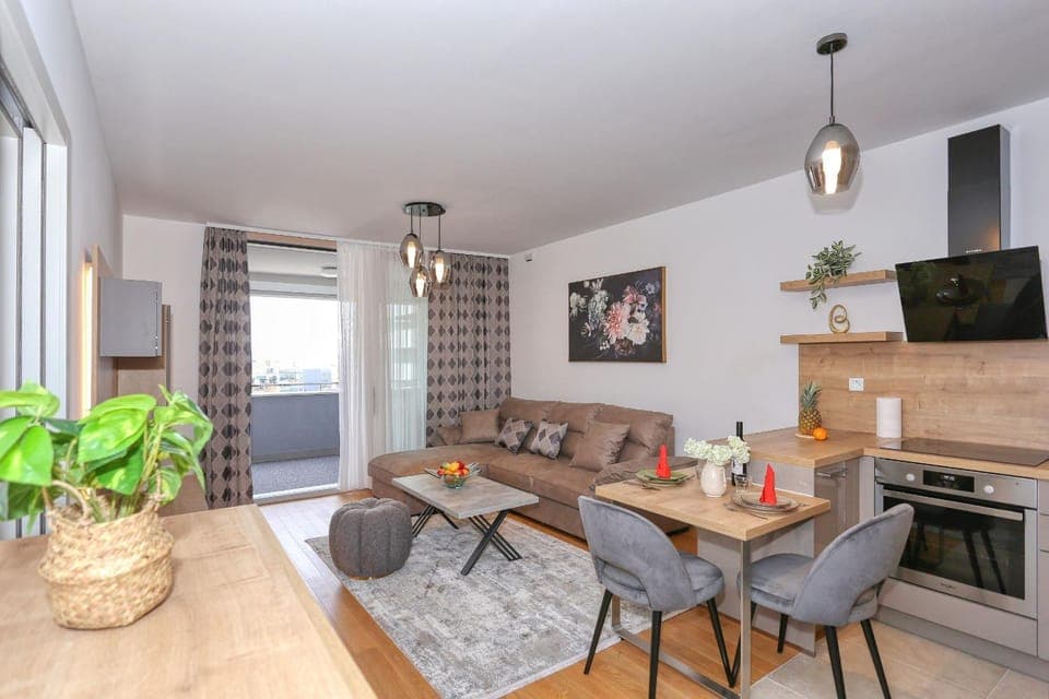 Kitchen or kitchenette, Living room, Seating area