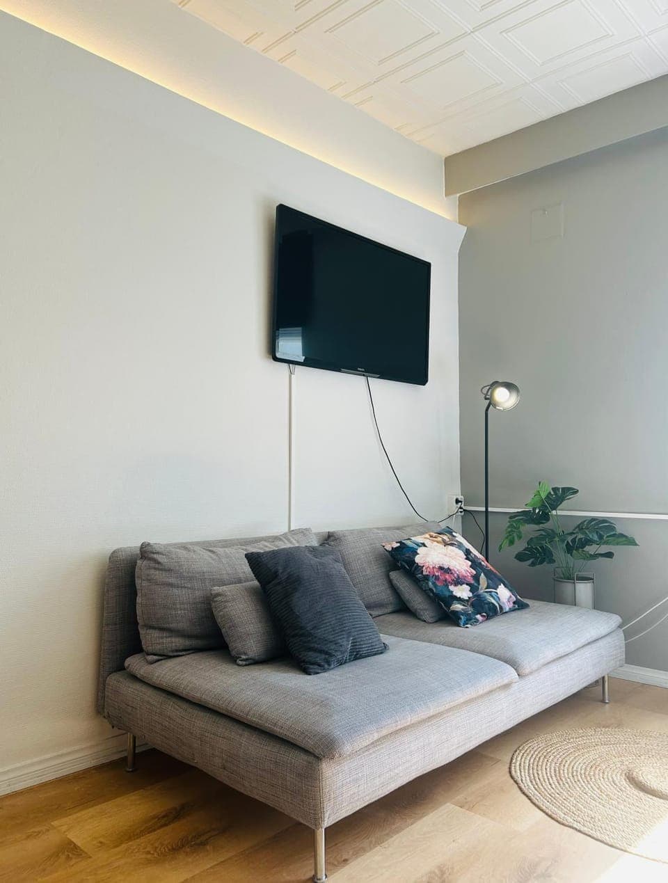 TV and multimedia, Seating area