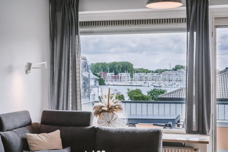 View (from property/room), Balcony/Terrace, River view, River view