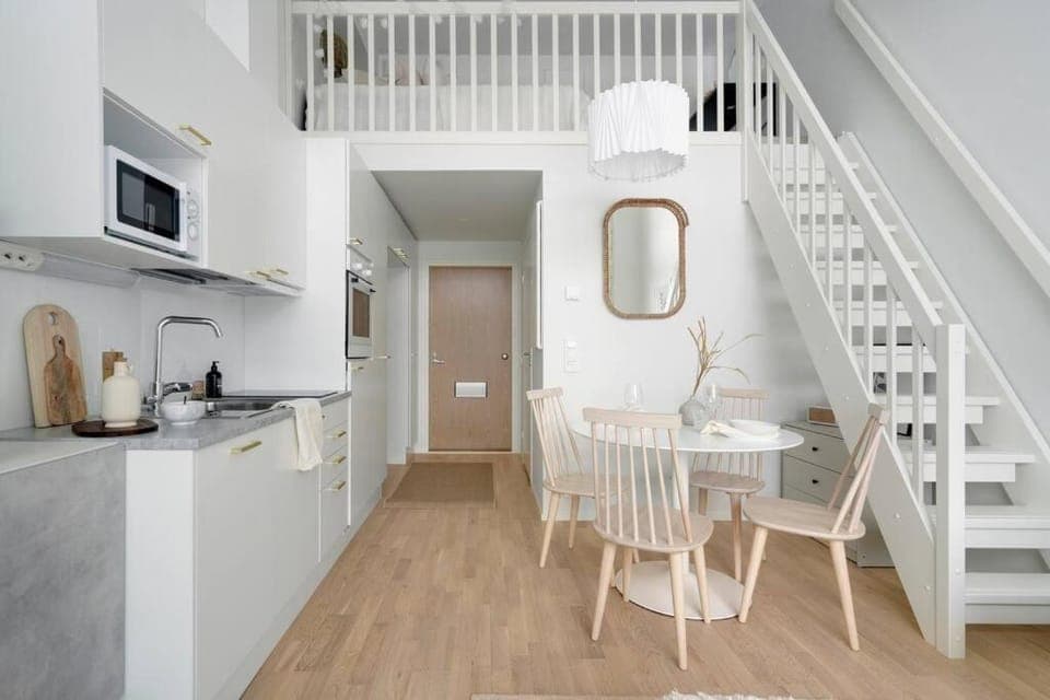 Kitchen or kitchenette, Dining area, minibar, pet friendly