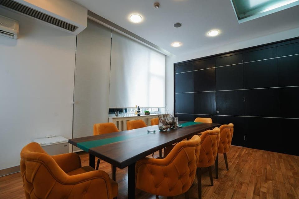 Meeting/conference room