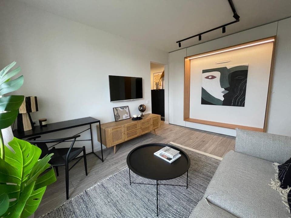 Communal lounge/ TV room, TV and multimedia, Living room, Seating area