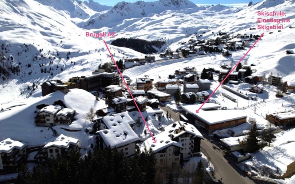 Property building, On site, Location