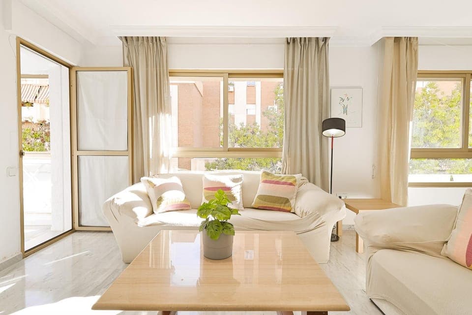 Communal lounge/ TV room, Living room