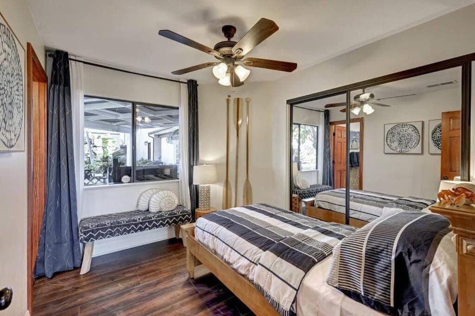 Elevado Hills Family Getaway ~ Pool ~ Games ~ Pkg! House in Vista
