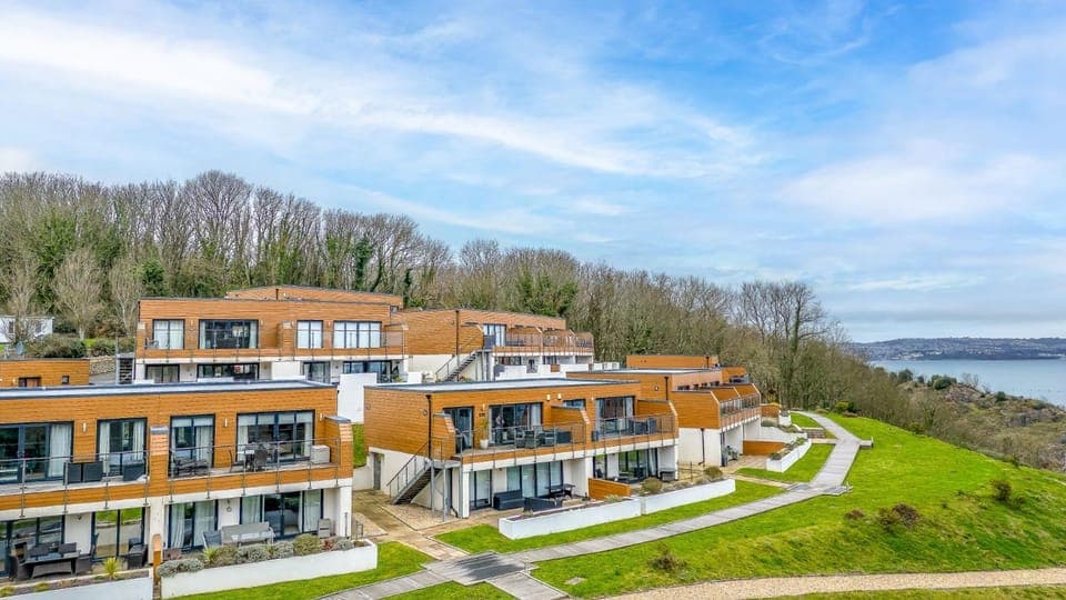 Property building, Sea view