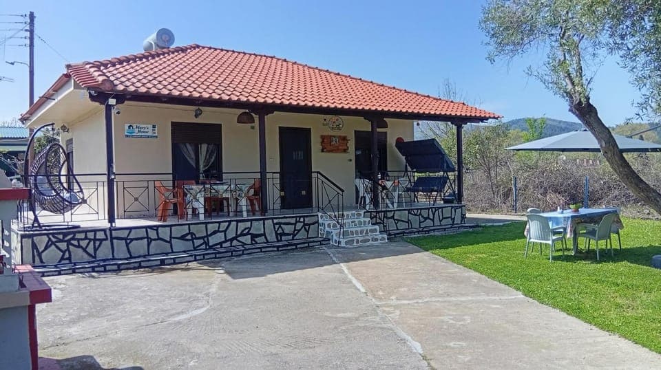 Property building, Garden, Balcony/Terrace, Garden view