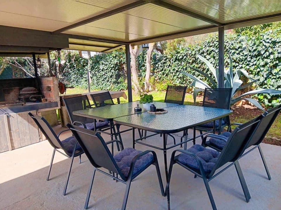 Day, Garden, Seating area, Garden view