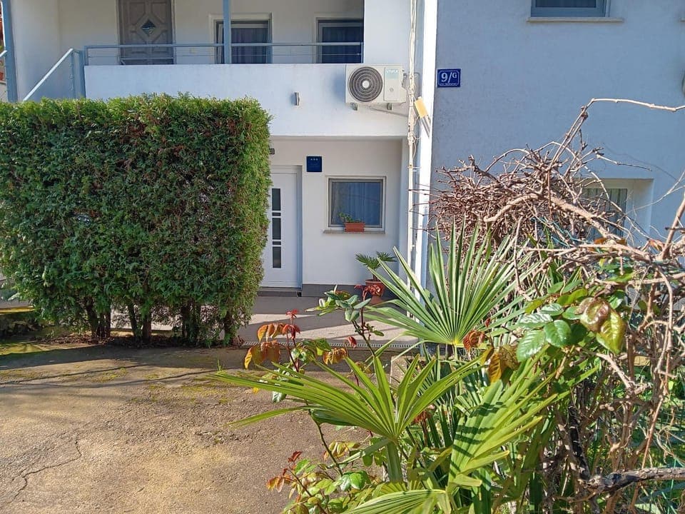 Property building, Garden view