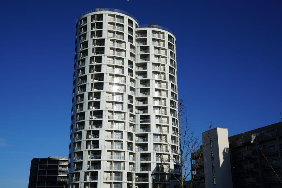 Property building, Day