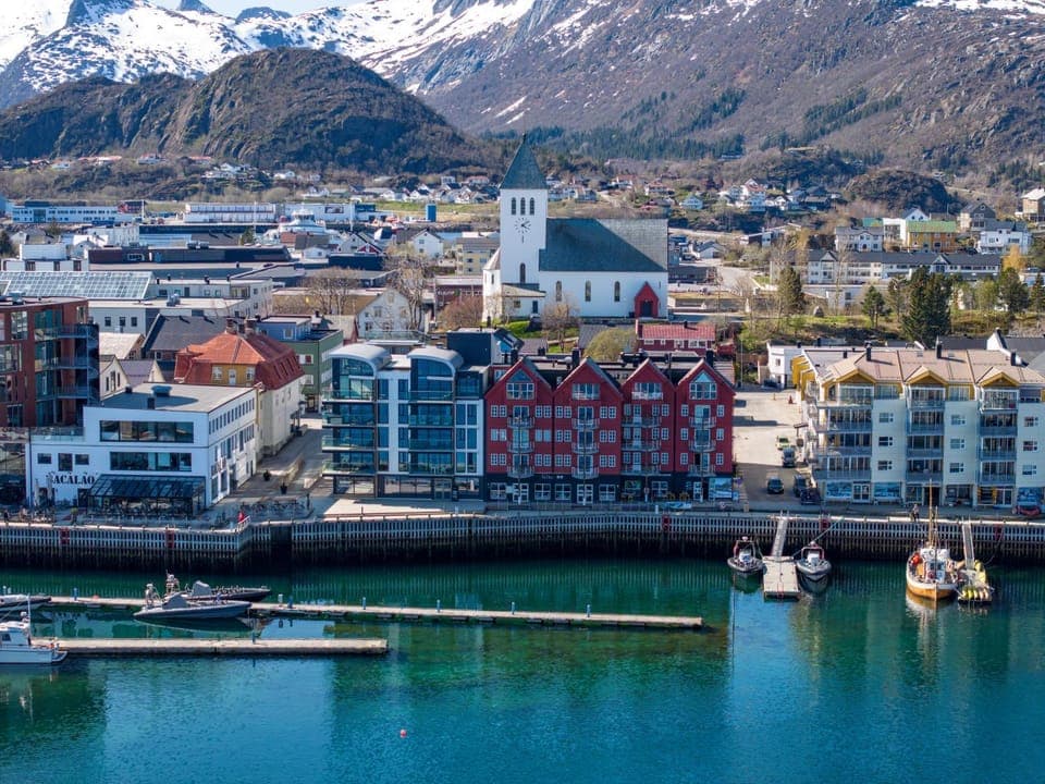 Property building, Natural landscape, City view, Mountain view