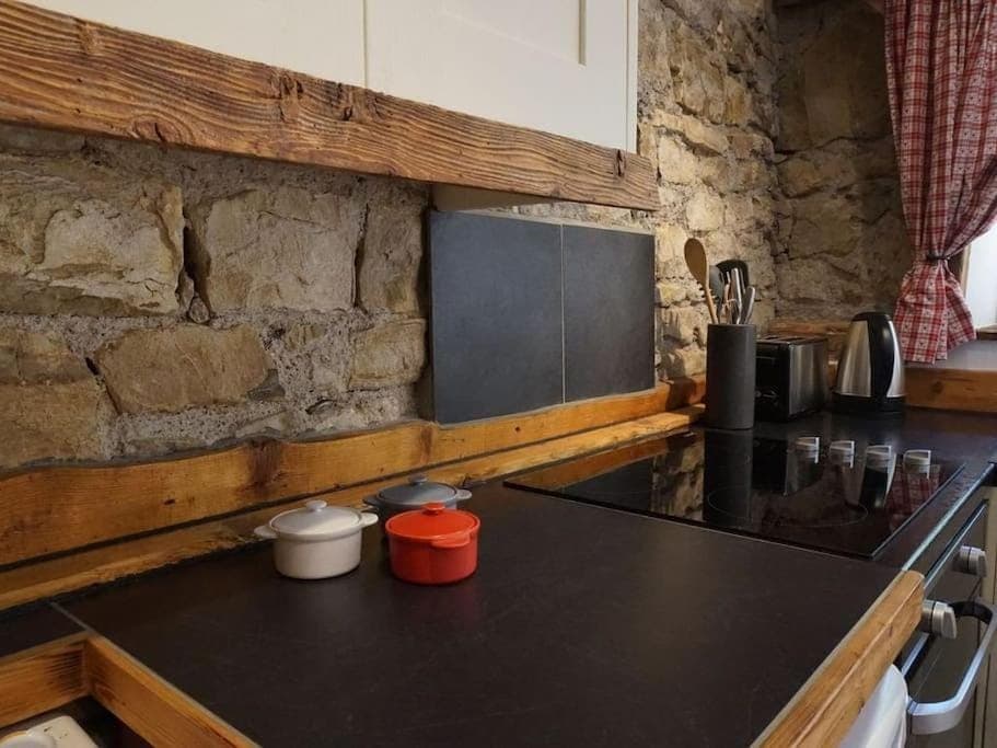 Kitchen or kitchenette