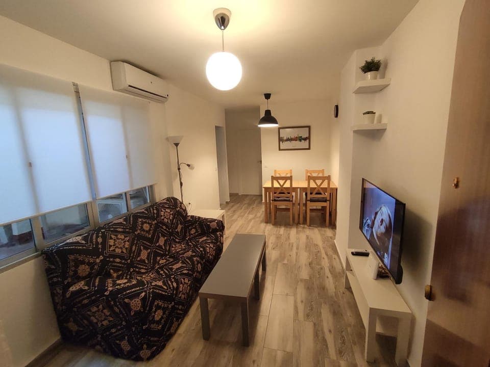 Communal lounge/ TV room, Living room, Dining area
