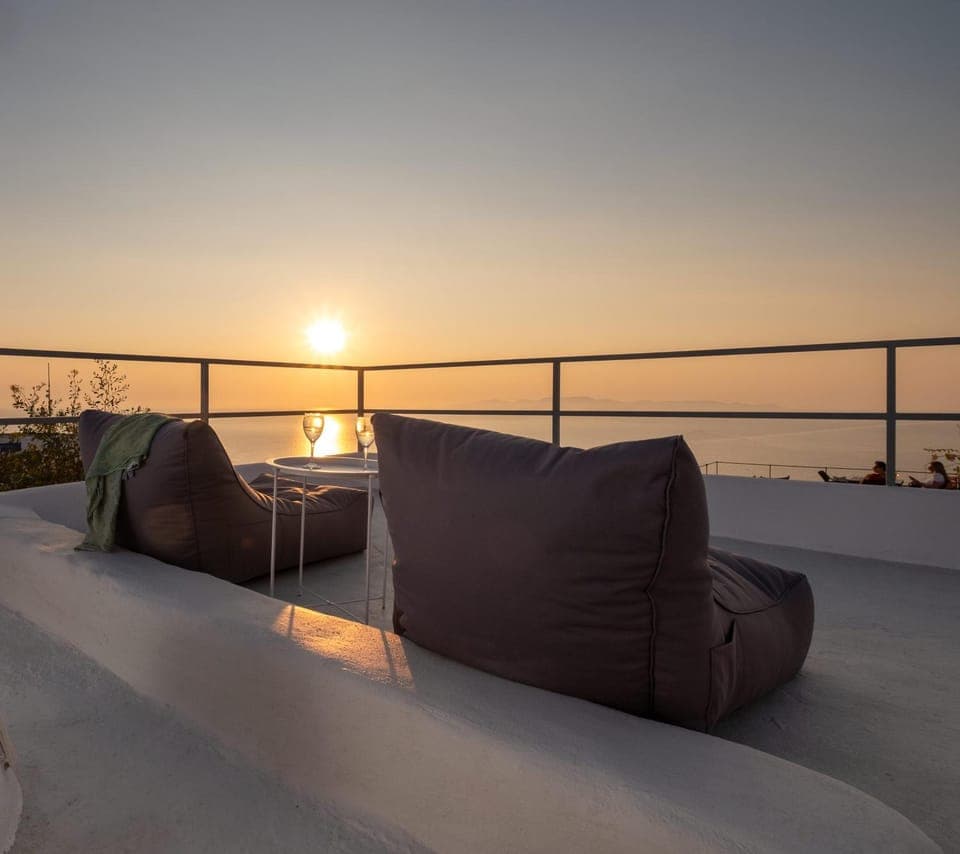 Patio, View (from property/room), Seating area, Sea view, Sunset