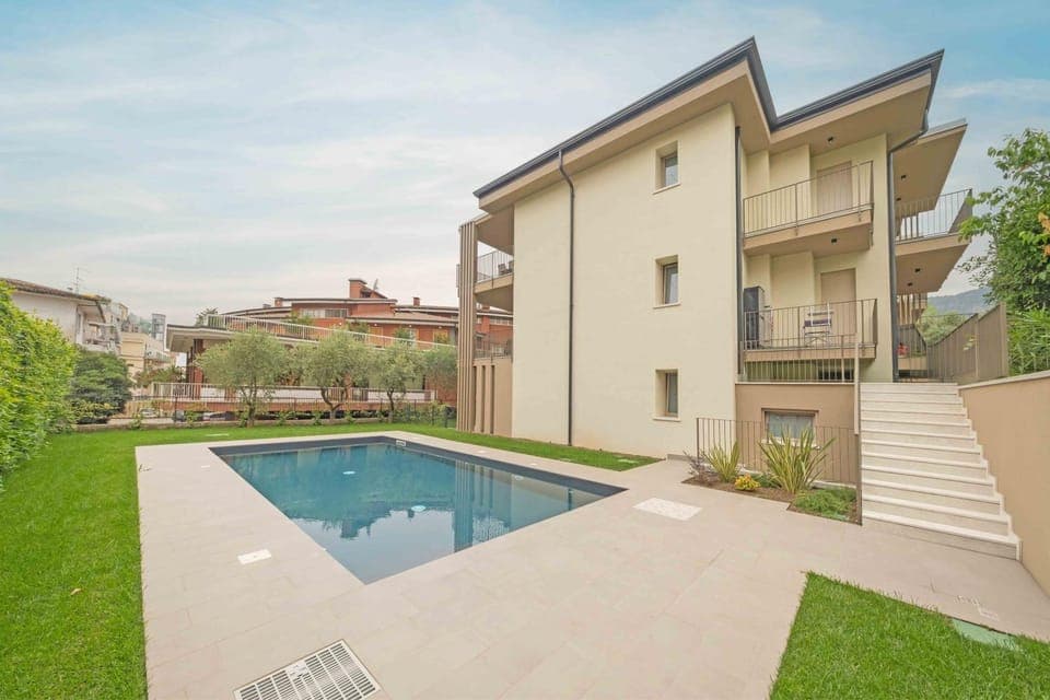 Property building, Swimming pool