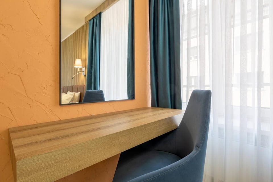 Seating area, hair dresser