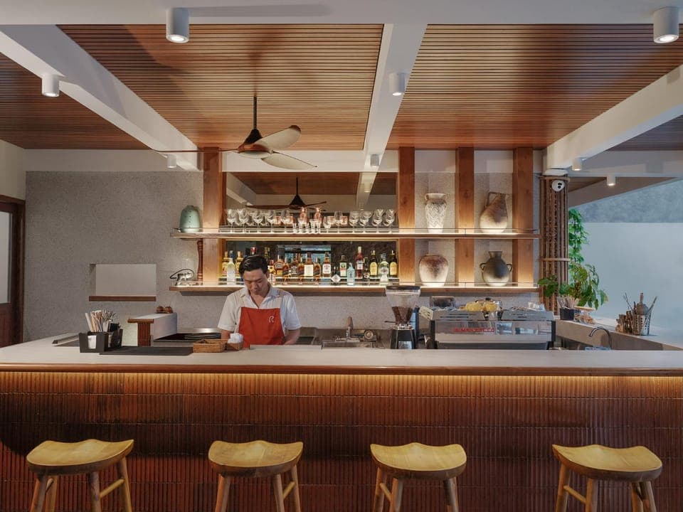 Property building, Restaurant/places to eat, oven