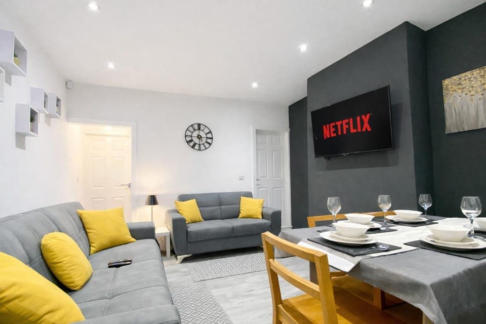 Living room, Dining area, Dinner