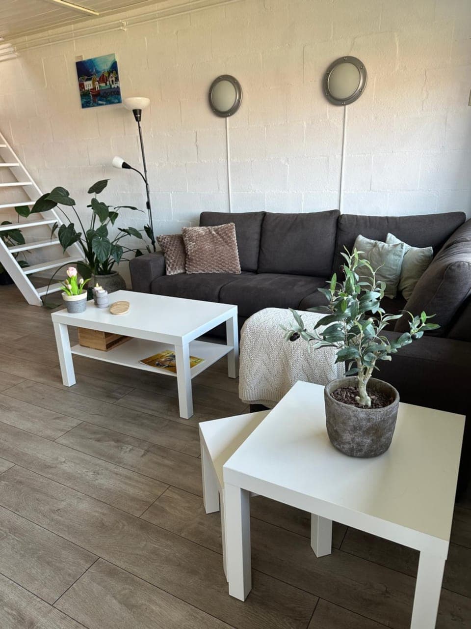 Living room, Seating area