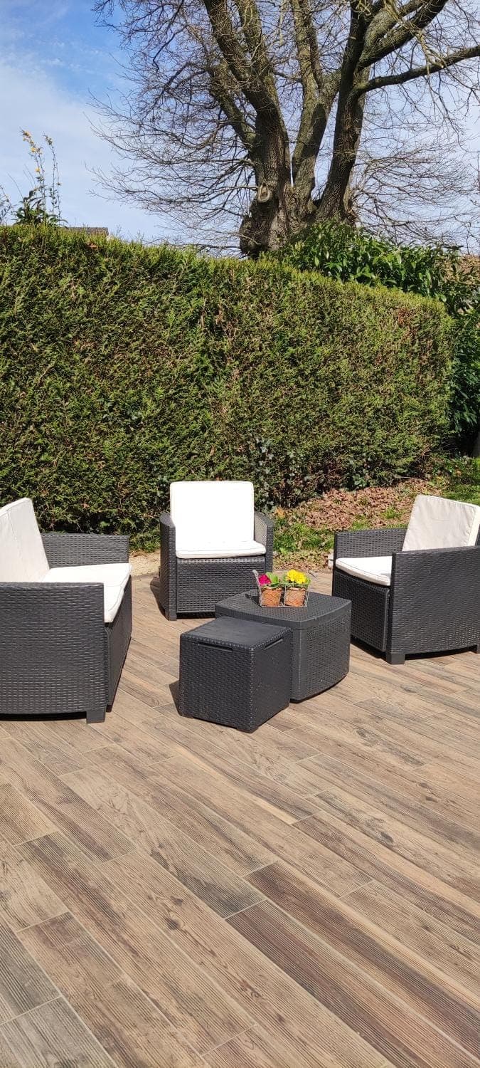 Garden, Garden, Balcony/Terrace