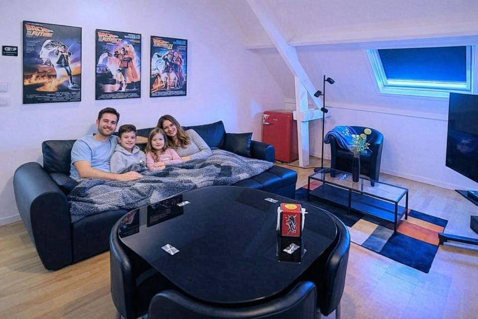 Living room, Seating area