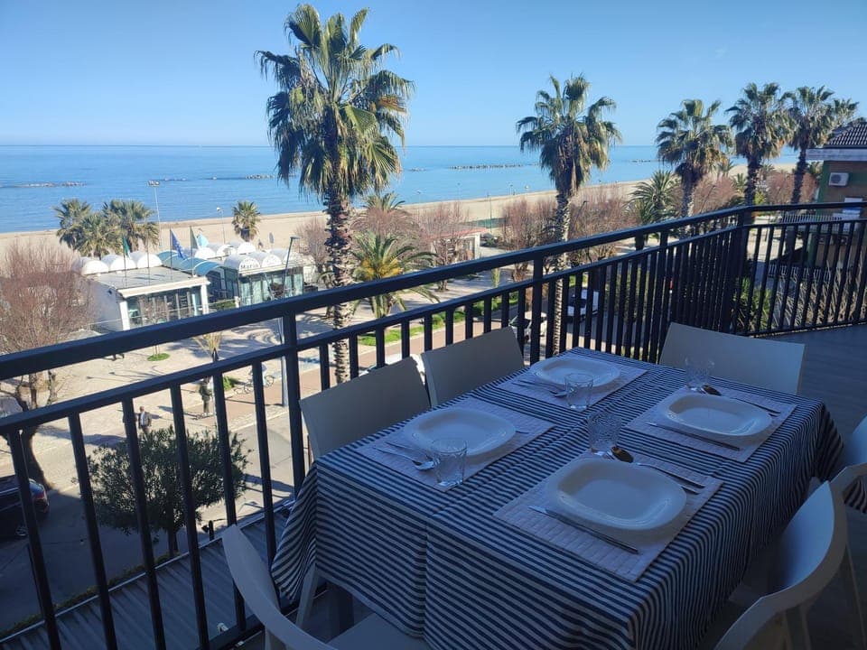 View (from property/room), Balcony/Terrace, Sea view